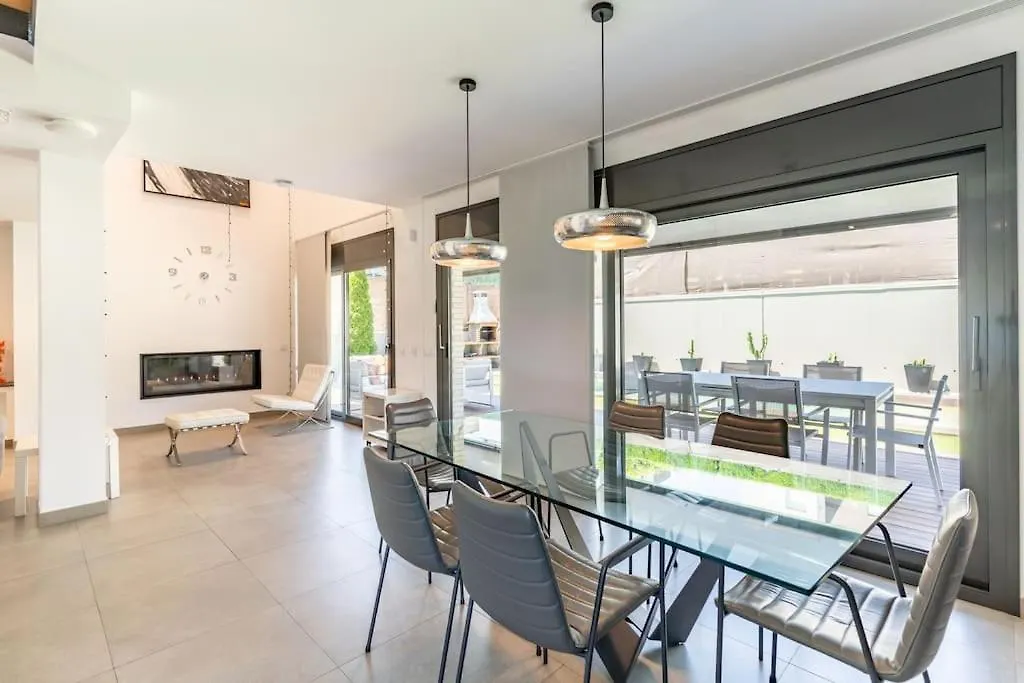 Σπίτι διακοπών The Orange House, Barcelona, Luxury Villa Montgat